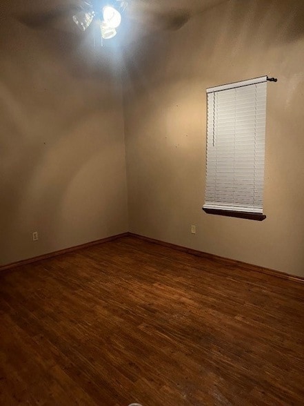 Photo - 320 9th St NW