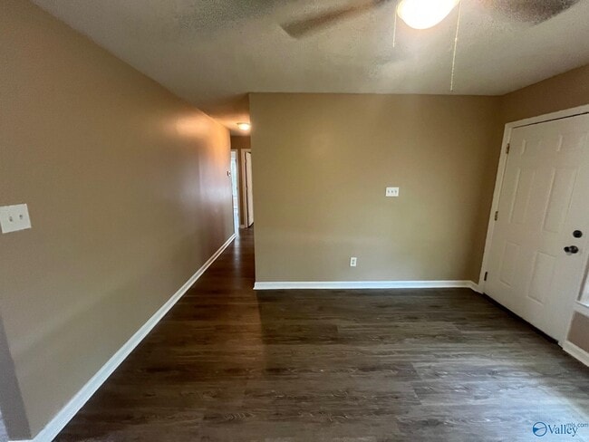 Photo - 1002 6th Ave SW