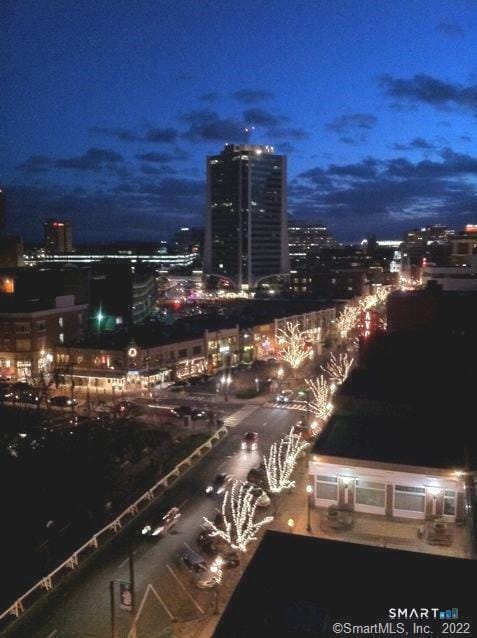 Building Photo - 444 Bedford St Unit APT 7M