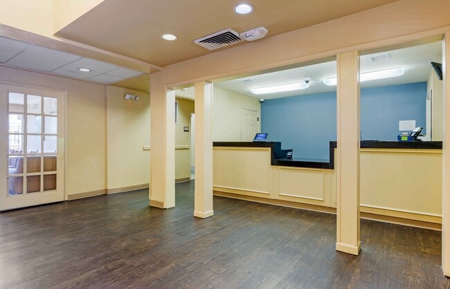 Furnished Studio-Phoenix - Airport - Tempe