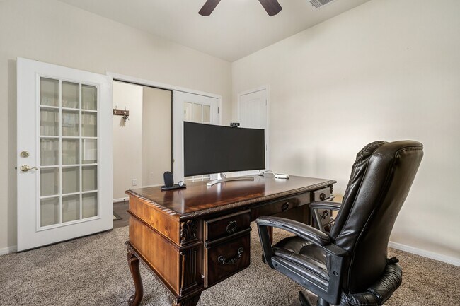 Photo - 1505 Heartwood Dr