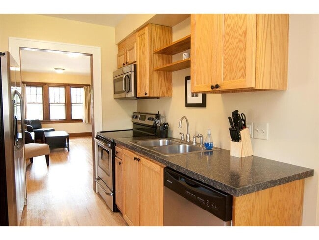 Photo - 2219 Cole Ave SE