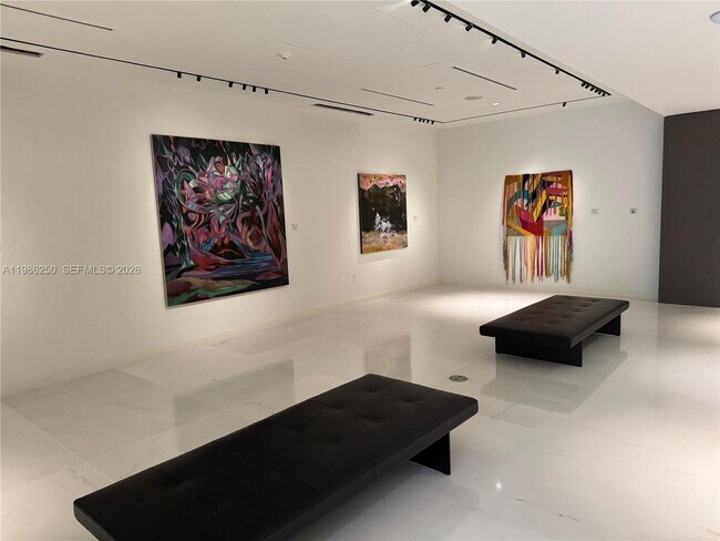 Photo - 300 Biscayne Blvd Way Unidad 3805W