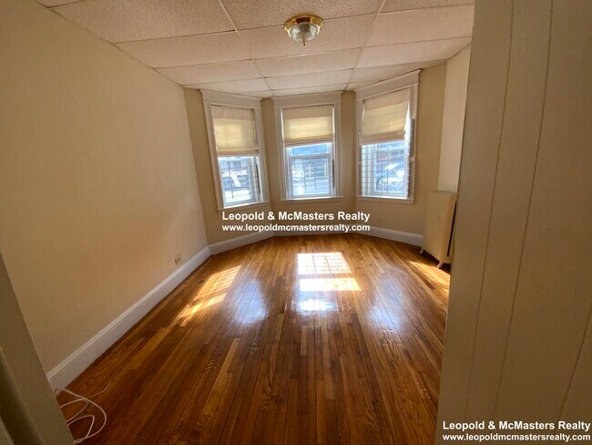 Photo - 217 Kelton St