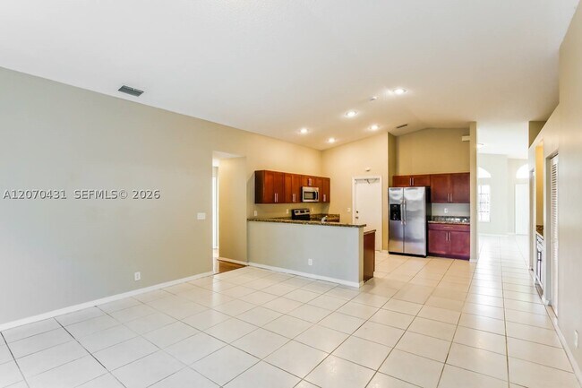 Photo - 10841 SW 14th Ct