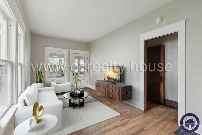 Photo - 2027 Berkshire Pl