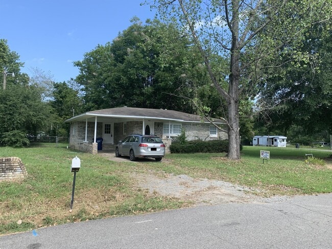 Building Photo - 402 Scott St