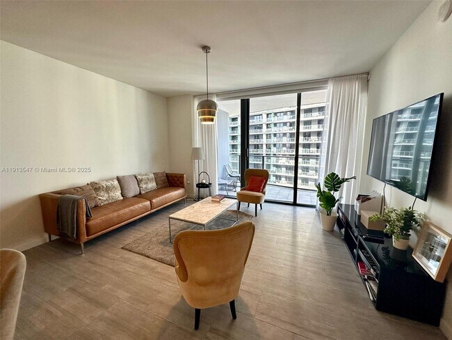 Photo - 1000 Brickell Plaza Unit 3907