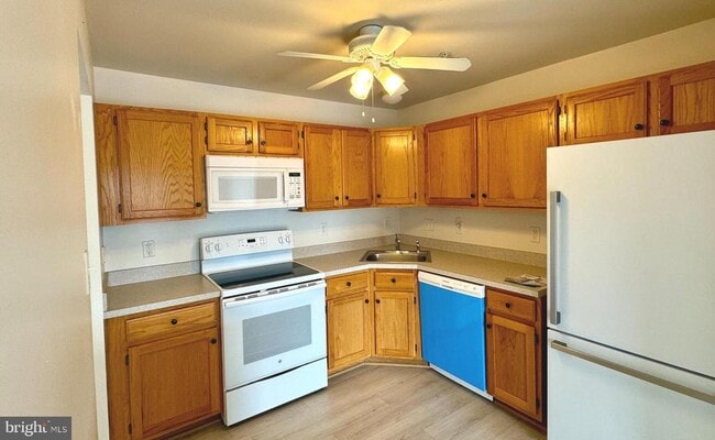 Photo - 110 Brookland Ct