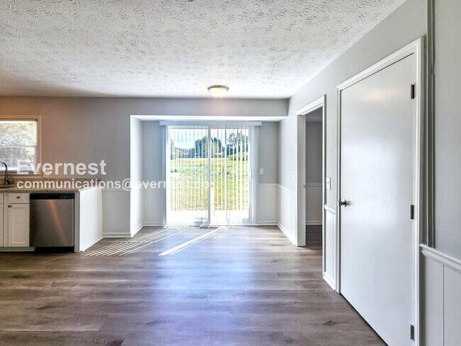 Photo - 807 Mountain Creek Church Rd NW