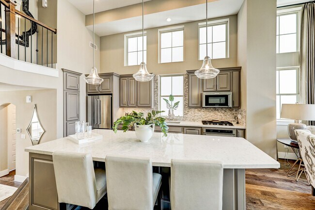 Photo - 810 Leavenworth Ave