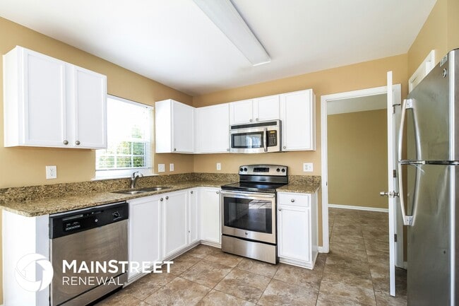 Photo - 140 Denby Dr