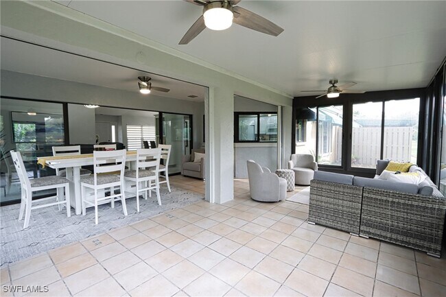 Photo - 736 Reef Point Cir Unidad 125-0