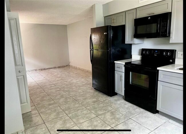 Photo - 715 Michigan Ct Unit 2