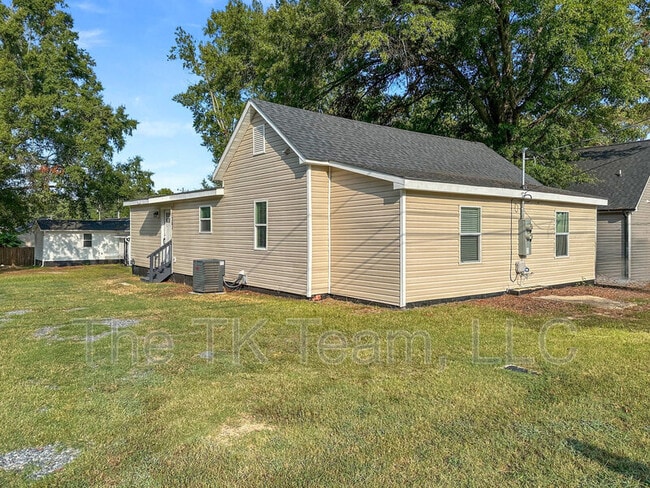 Photo - 1202 Bel Aire Ave