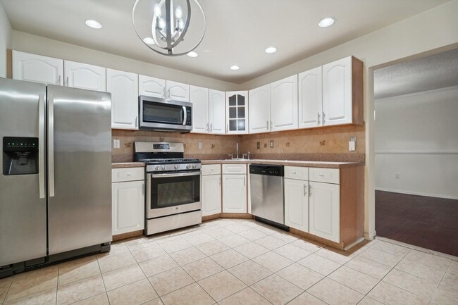 Photo - 14 Walnut St