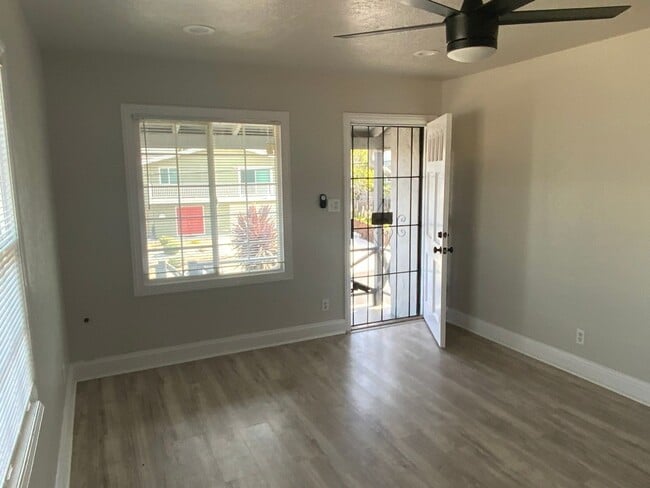 Building Photo - Beautiful Rodeo 2 bedroom 1 bath Rental