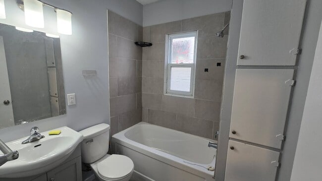272 Robinson St Unité 272