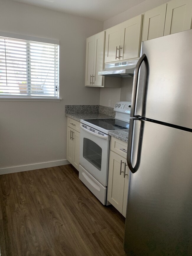 Photo - Hillsdale 2/2/2 - ground floor unit outsid...