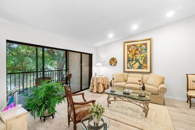 Photo - 5087 Oakhill Ln