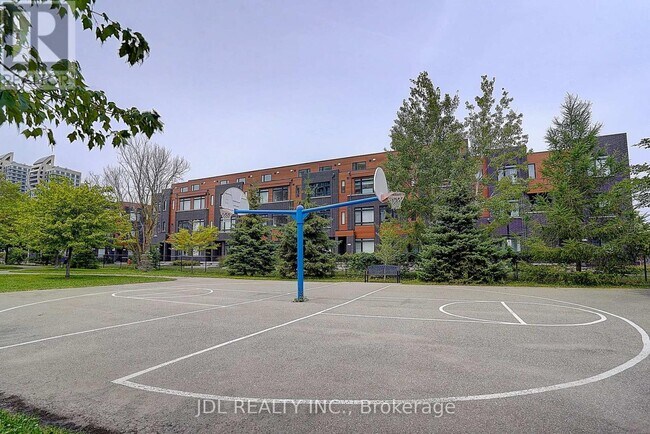 Photo - 370D Red Maple Rd