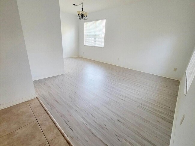 412 Summerlyn Dr