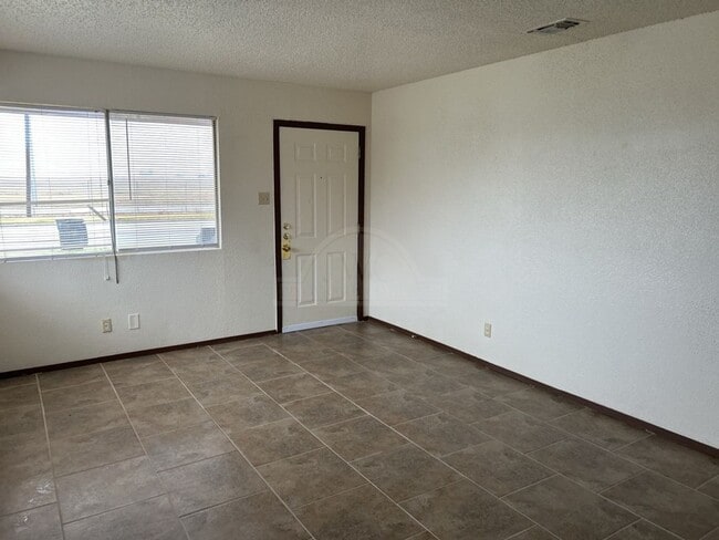 Photo - 2409 Shoemaker Dr