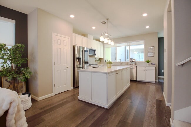 Photo - 164 Agustin Narvaez St