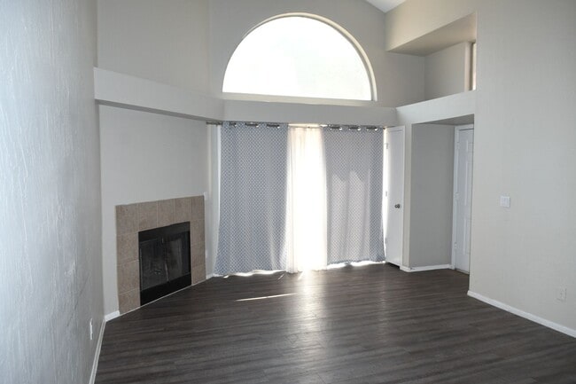 Photo - 1111 W Summit Pl Unit 76