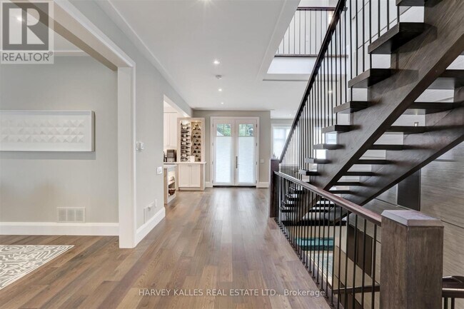 Photo - 366 Galt Ave