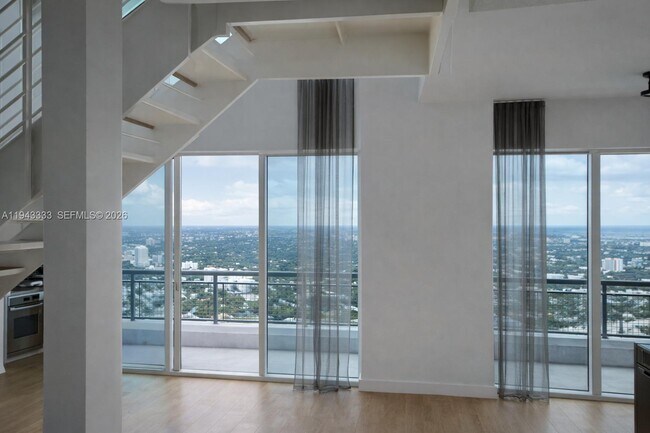 Photo - 60 SW 13th St Unidad 4201