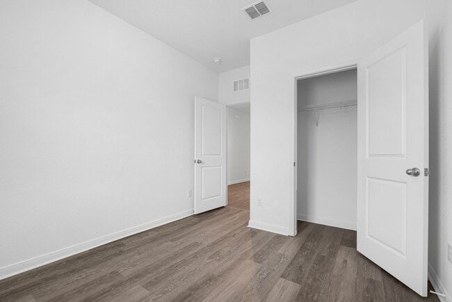 Photo - 14303 Gunsight Pass