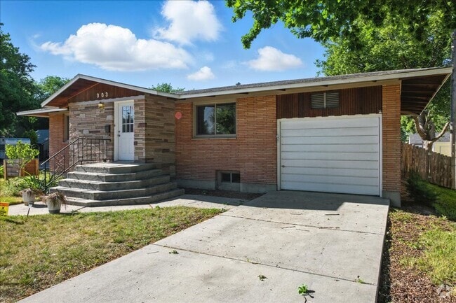 Building Photo - 303 W Pine Ave Unit # 2 Rental