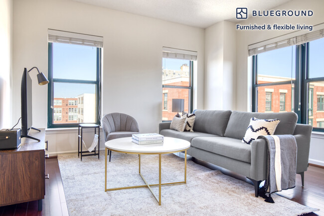 Building Photo - 1301 M St NW Rental