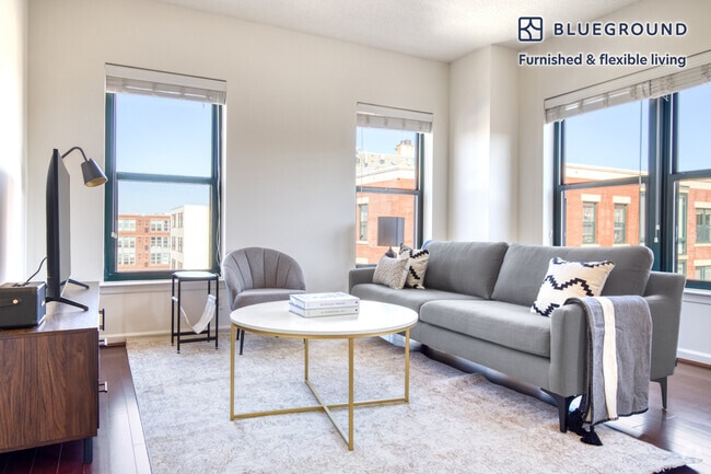 Building Photo - 1301 M St NW Rental