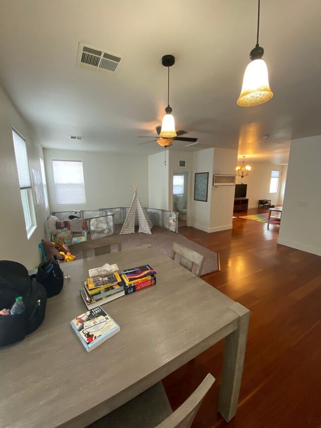 Photo - *COMING SOON* LAS VEGAS TWO STORY HOME WITH  4 BEDROOMS!!