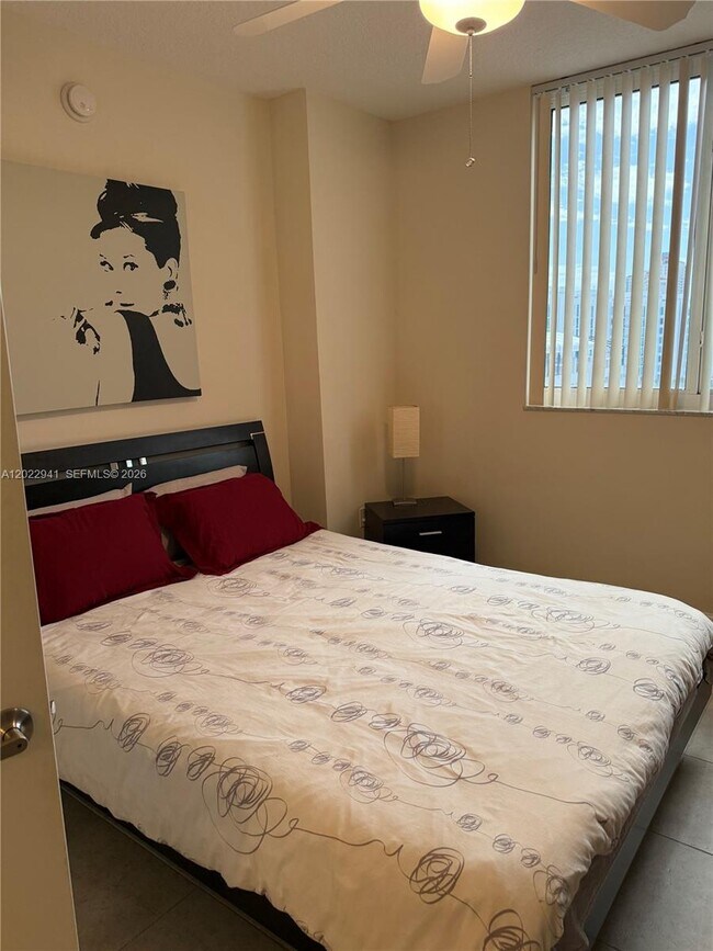 18800 NE 29th Ave Unit 1013
