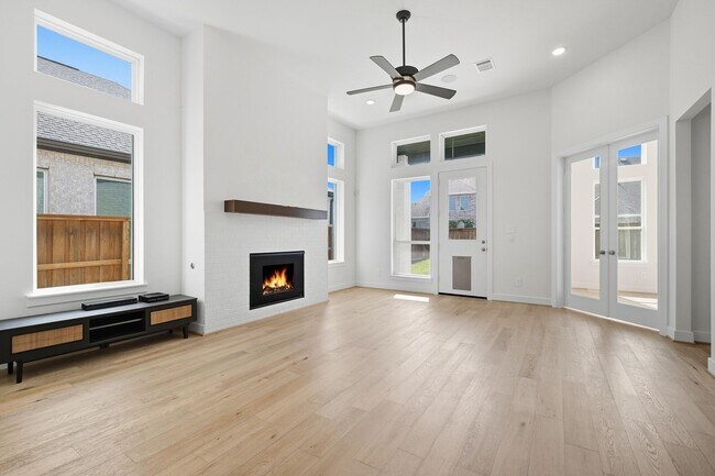 Building Photo - 28227 Clear Breeze Ct