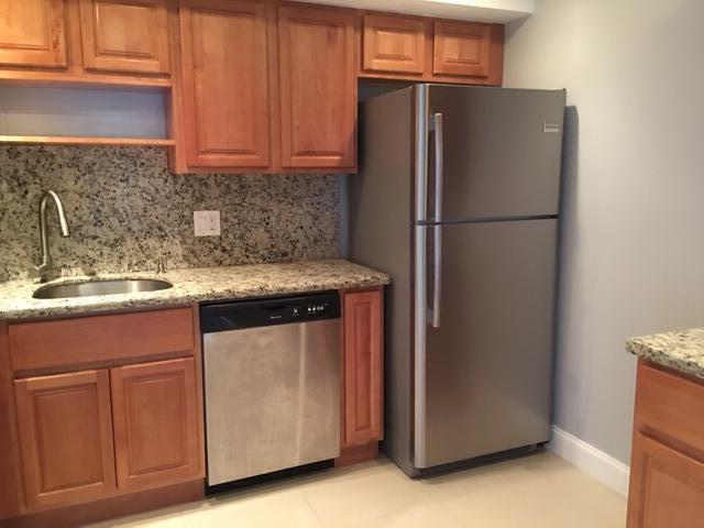 Building Photo - 4154 Inverrary Dr Unit 407