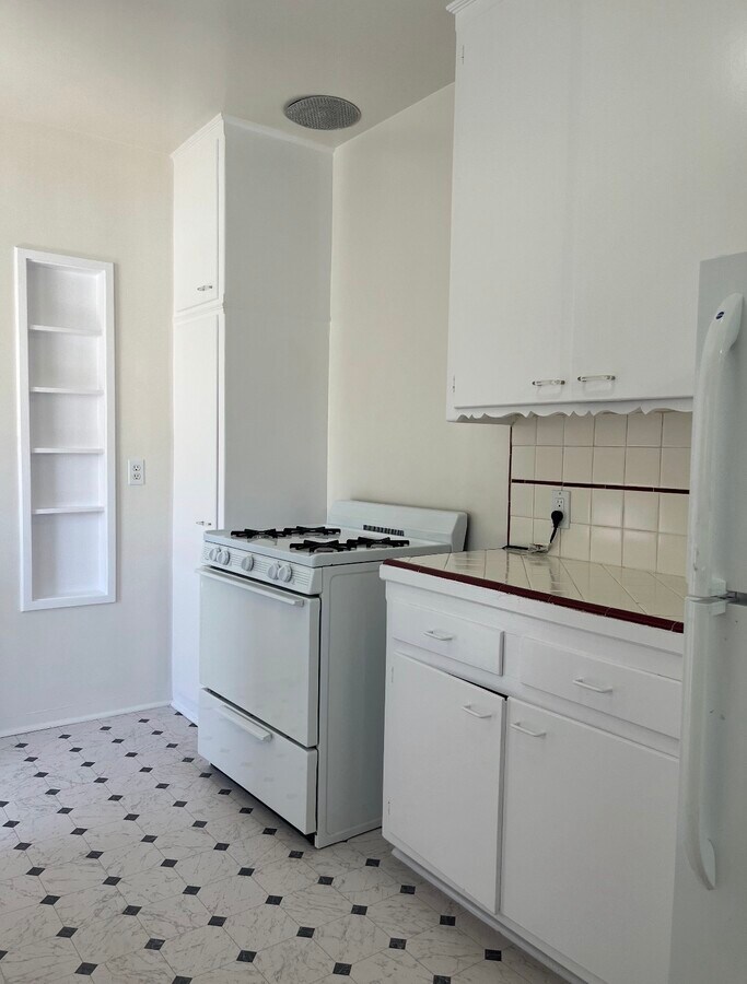 Photo - 918 S Averill Ave Unidad 918