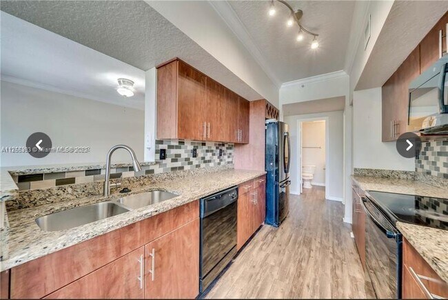 Photo - 11630 SW 2nd St Unit 307