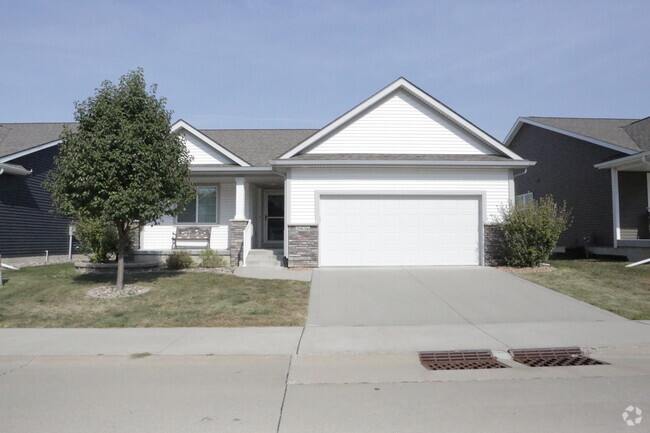 Building Photo - 2936 SW Country Ln Rental