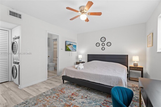 1601 Bay Rd Unit 7