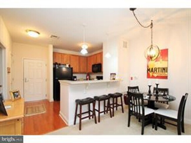 Photo - 200 W Elm St