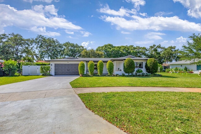 Photo - 932 Evergreen Dr