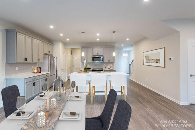 Photo - 2801 Willow Ct Unit 16