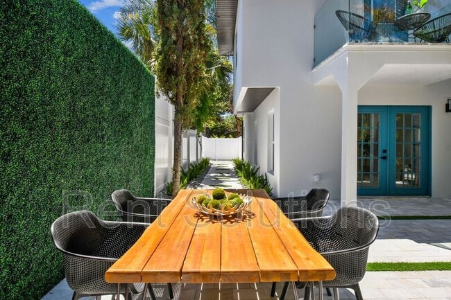 Photo - 110 28th Ave N Unit B