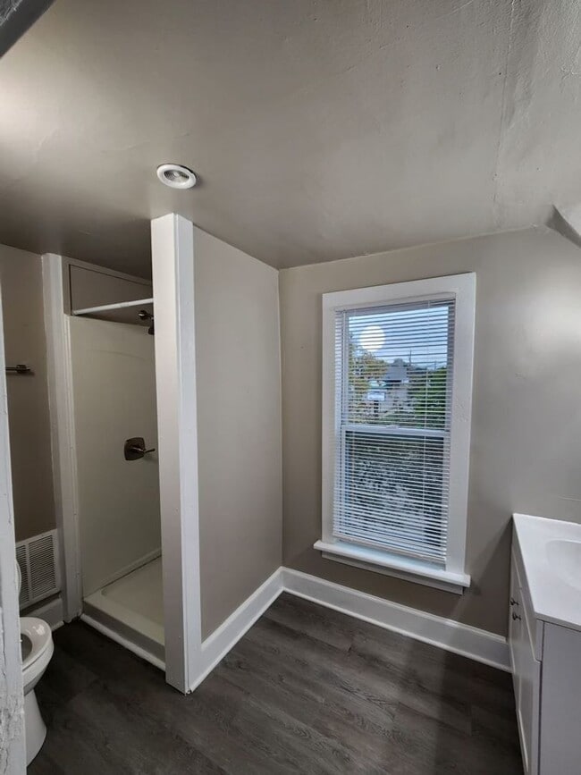 Photo - 702 S Commercial St Unit 109 Division St