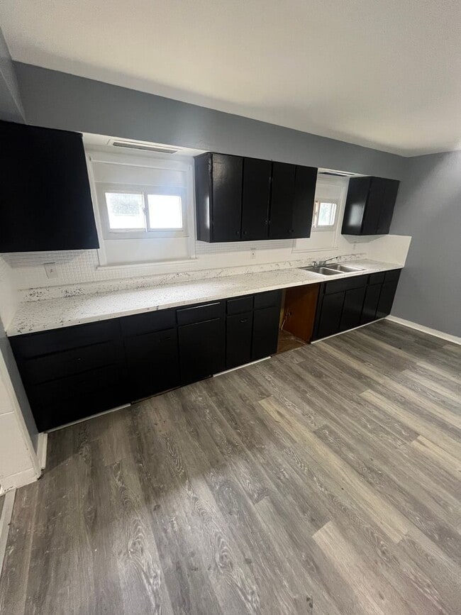 Photo - SECTION 8 and EDEN Accepted!! Spacious New...