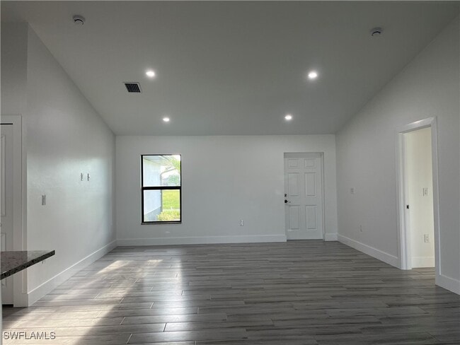 Photo - 609 NW 37th Ave